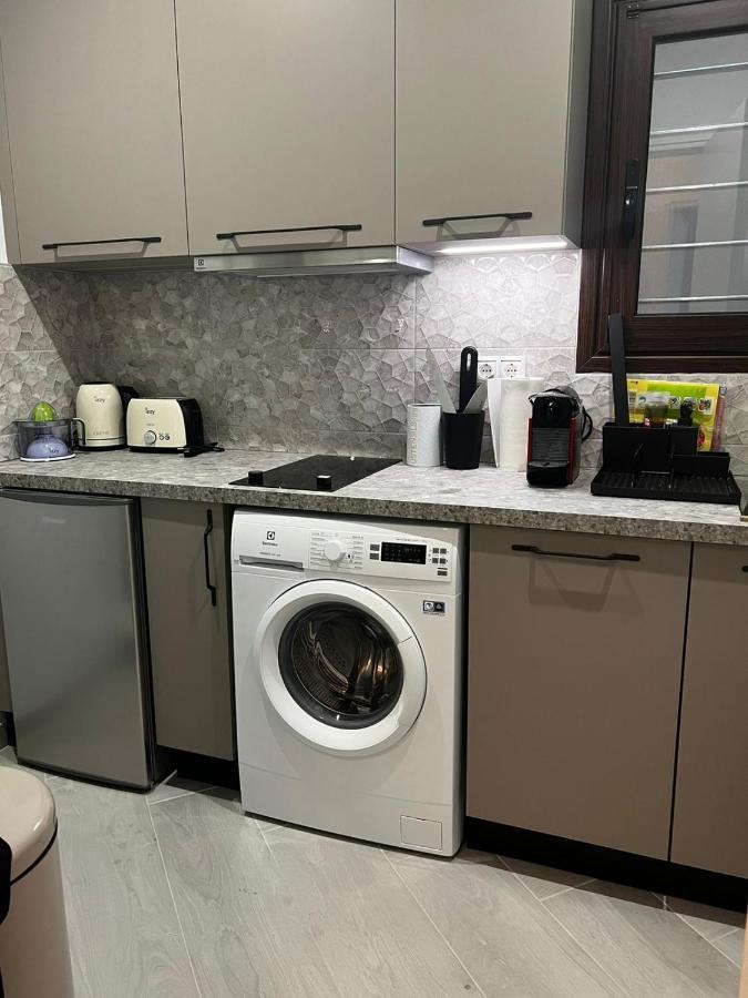 Olivia Luxury Apartment Palio Faliro アテネ エクステリア 写真
